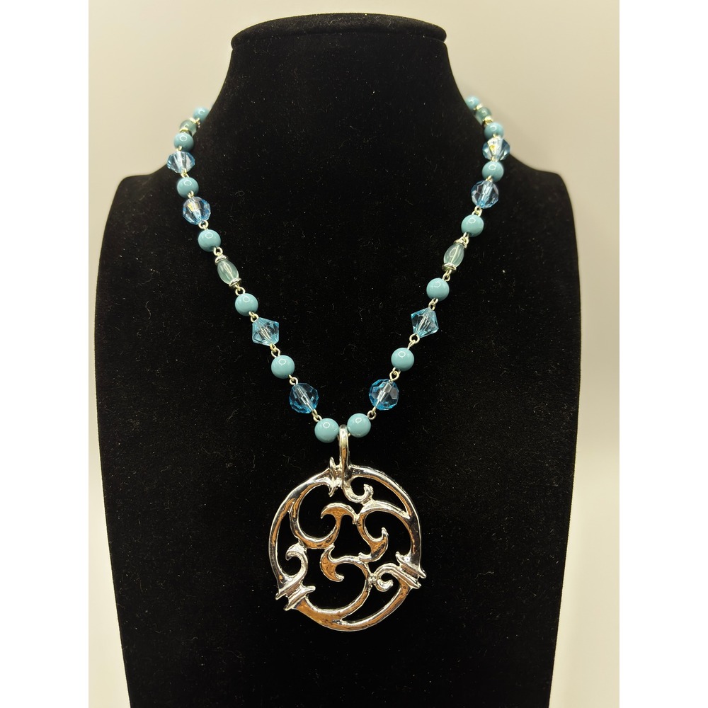 Unbranded Beaded Pendant Necklace Womens 14" Blue Turquoise Tone Filigree Boho